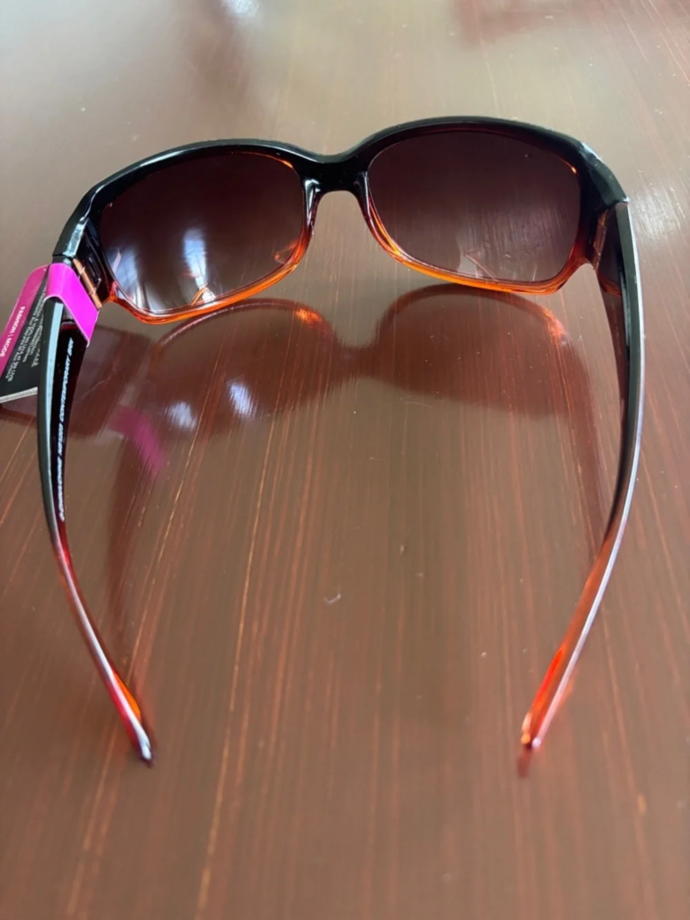 Foster Grant 100% UVA-UVB protect,2 tone brown tortoise shell  frame, brown lens